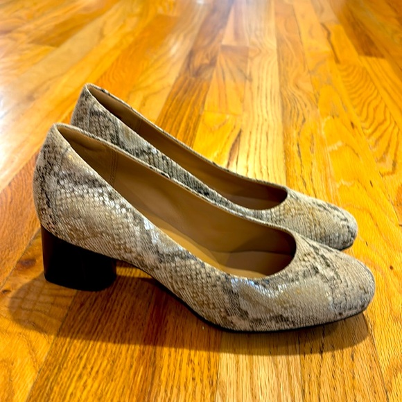 NWOT Clark’s Unstructured Un Cosmo Snake print block heel - Picture 3 of 3